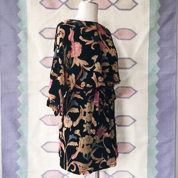 Zara Dresses & Skirts - Floral Velvet Zara Dress